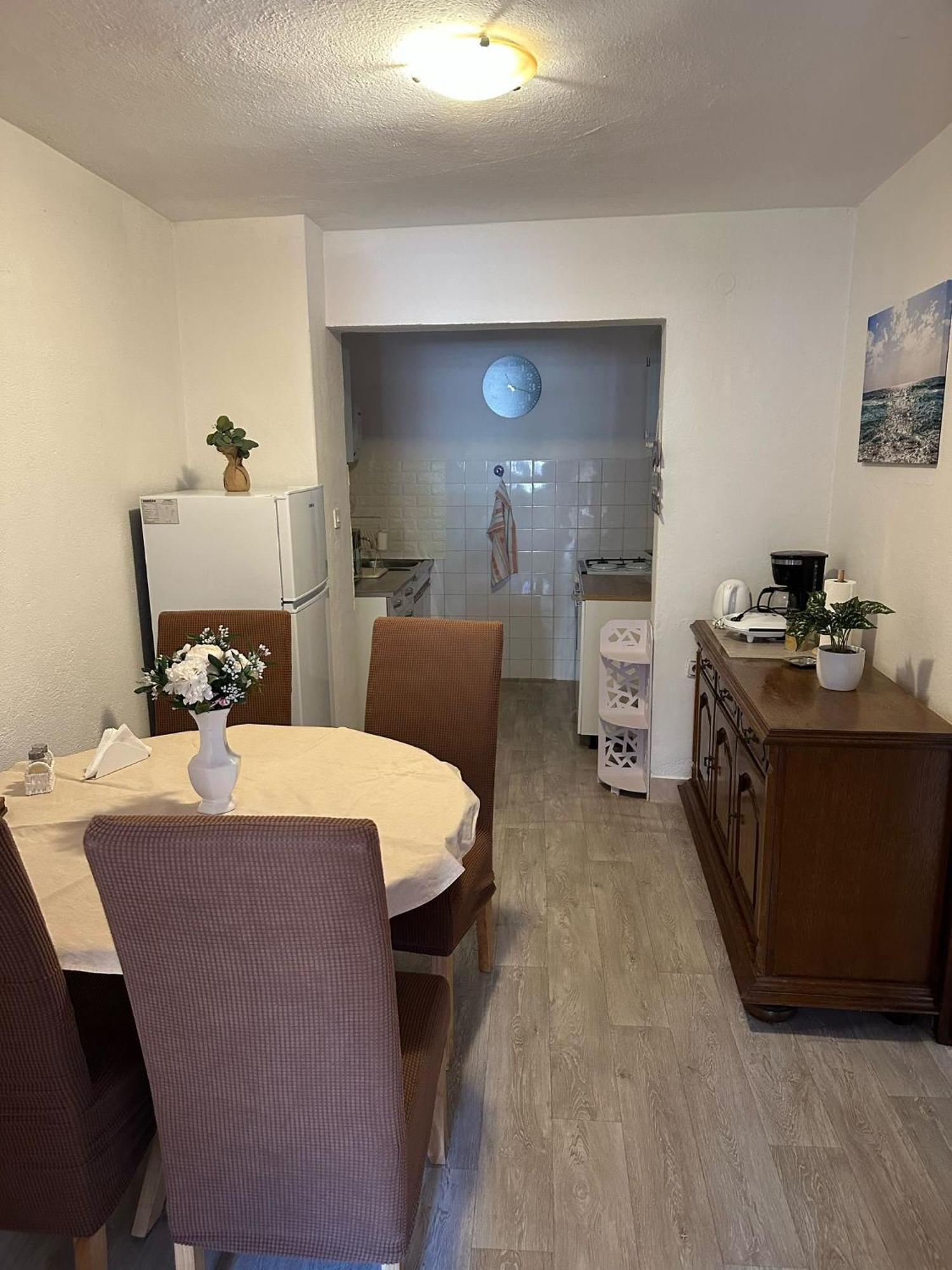 Apartment House Aria Baška Voda Екстериор снимка