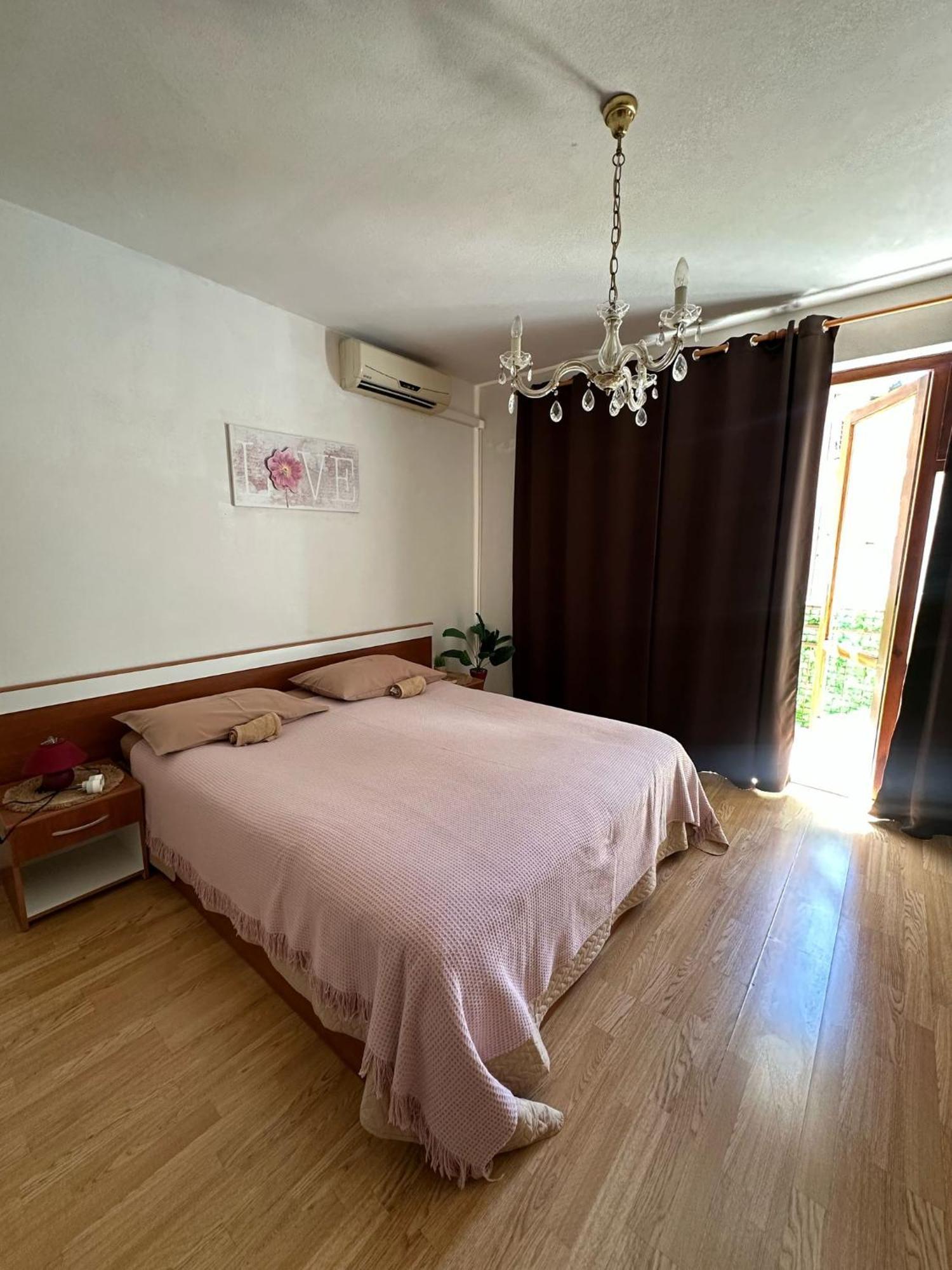 Apartment House Aria Baška Voda Екстериор снимка