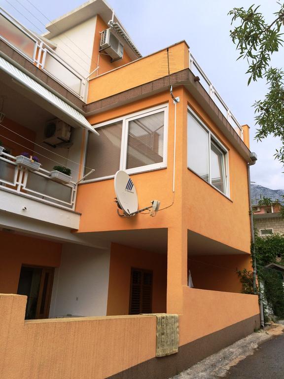 Apartment House Aria Baška Voda Екстериор снимка