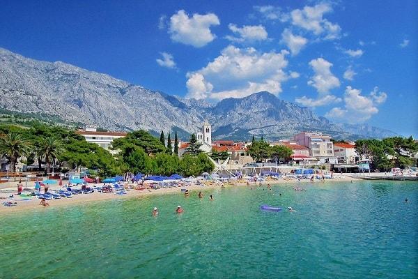 Apartment House Aria Baška Voda Екстериор снимка