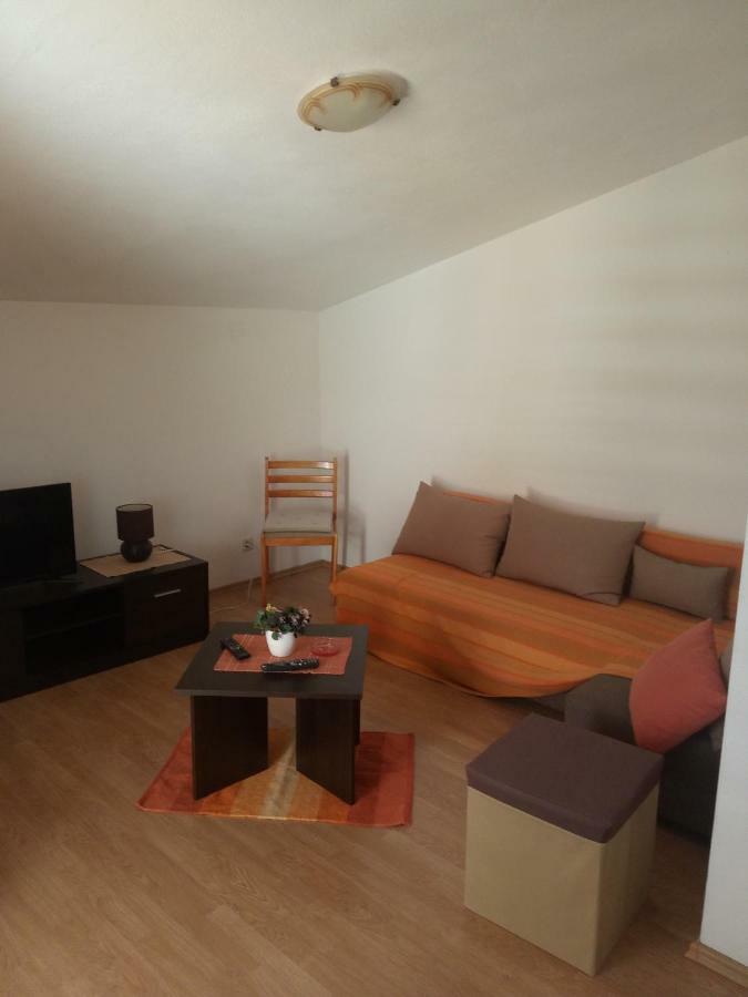 Apartment House Aria Baška Voda Екстериор снимка